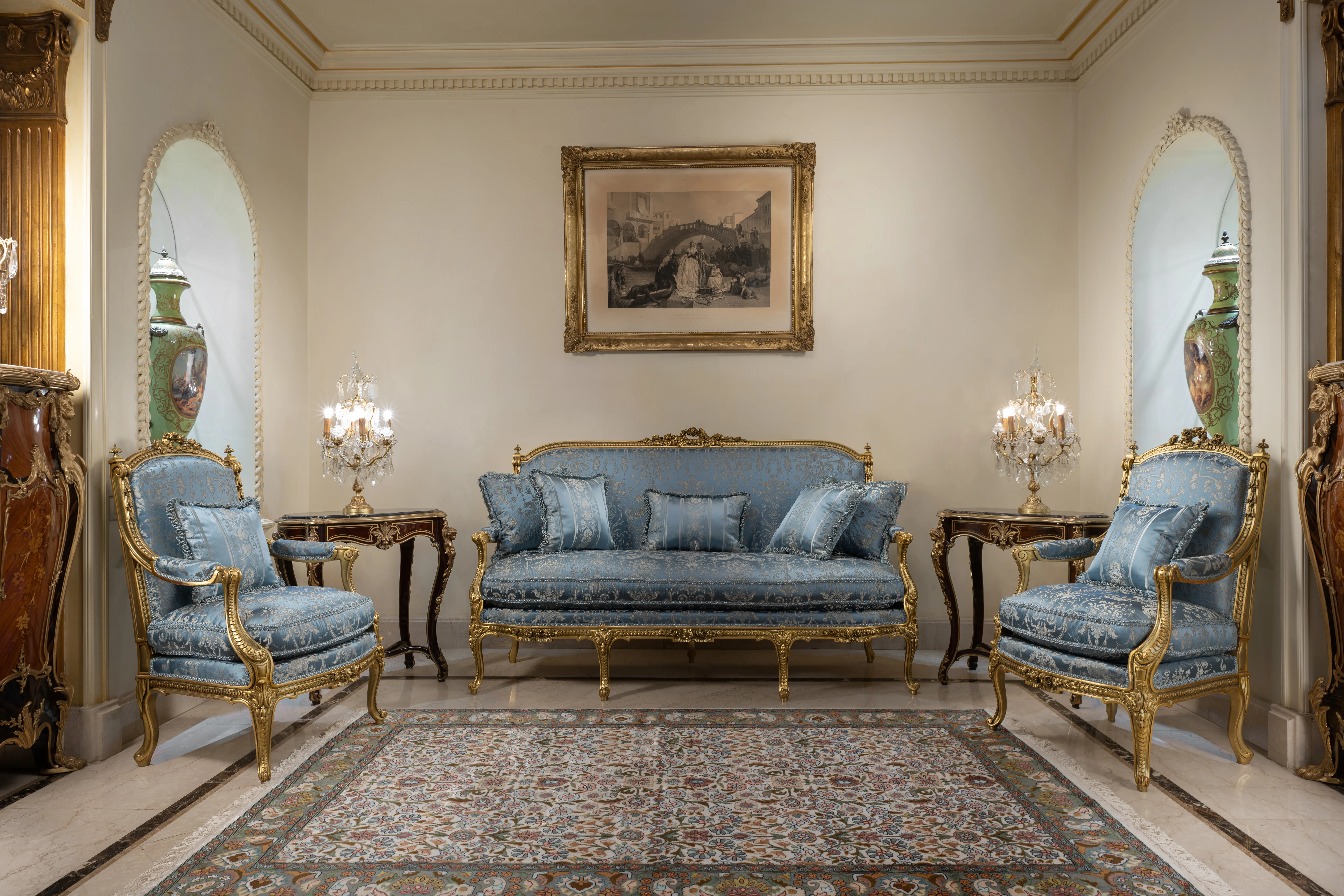 Classic Luxury Salon Set